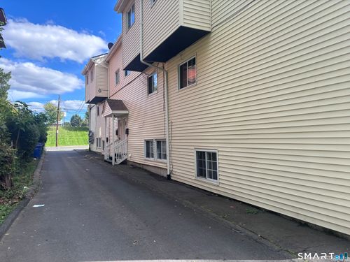 b-71 Williams St, Hartford, CT, 06120-2848 | Card Image