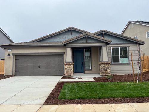 1252 Catherdral Court S, Madera, CA, 93636 | Card Image