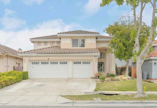 1910 Burgundy Way, Salinas, CA, 93906-5284 | Card Image