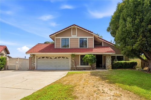 9545 Hamilton St, Rancho Cucamonga, CA, 91701-6408 | Card Image