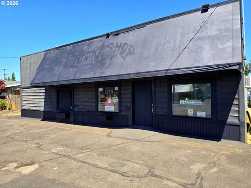 1666 Main St, Springfield, OR, 97477-4944 | Card Image