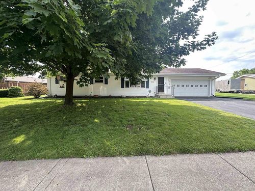 506 E Forest Street, Black Creek, WI, 54106 | Card Image