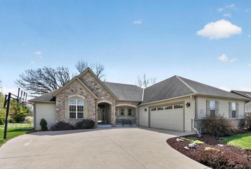 W164S7114 Raven Road, MUSKEGO, WI, 53150 | Card Image
