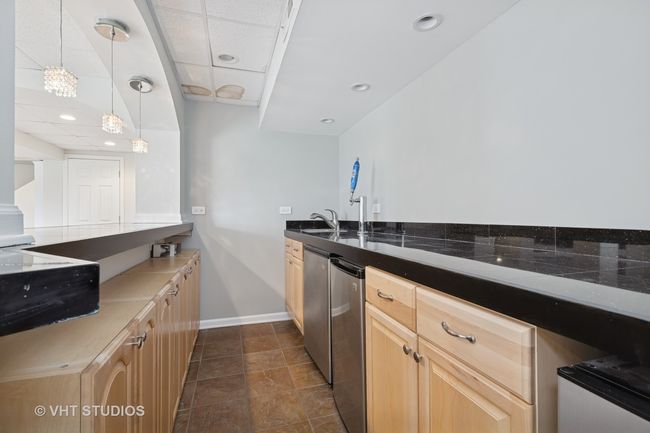6063 Delaney Dr, Townhouse with 3 bedrooms, 4 bathrooms and 2 parking in Hoffman Estates IL | Image 21