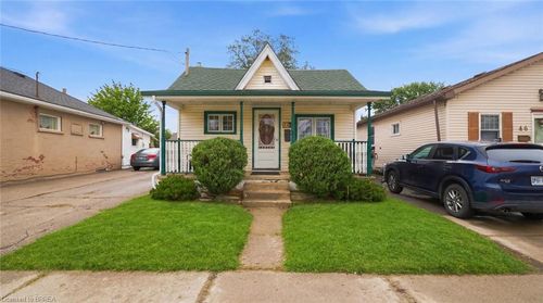 44 Curtis St, Brantford, ON, N3S5C1 | Card Image