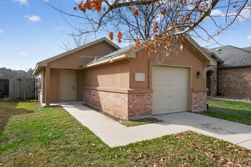 1200 Brendon Lee Ln, Georgetown, TX, 78626-4112 | Card Image