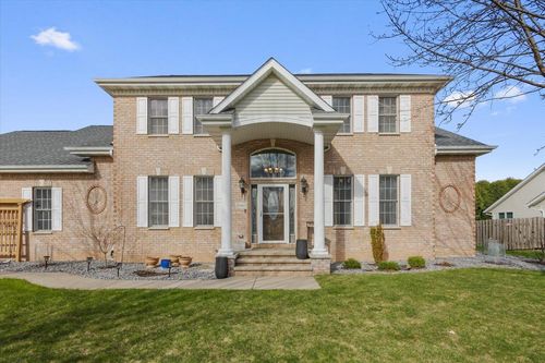 3020 E Fallcreek Lane, APPLETON, WI, 54913 | Card Image