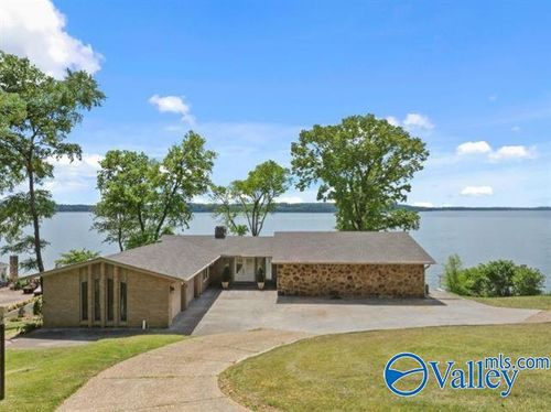 140 Terrapin Close, Killen, AL, 35645-8946 | Card Image