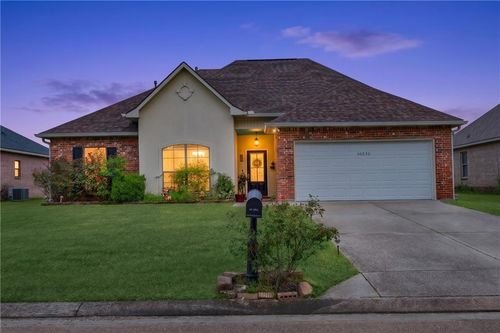 26232 Burlwood Ave, Denham Springs, LA, 70726-6582 | Card Image