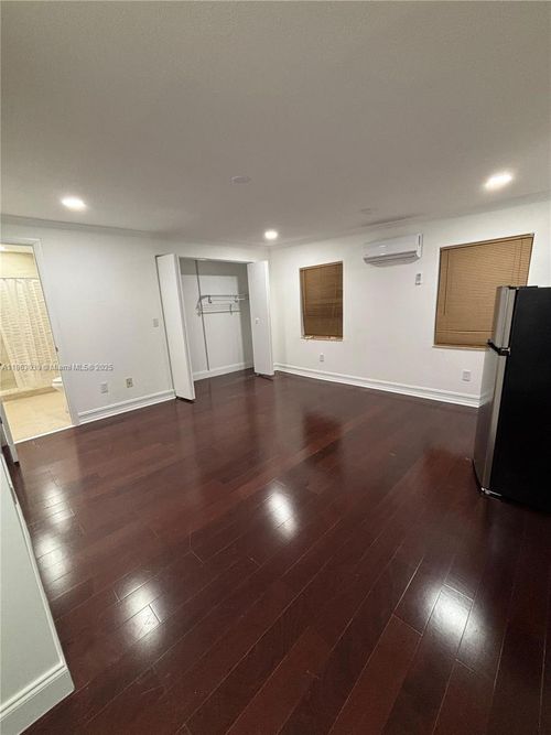 1-645 Nw 7th Ave, Homestead, FL, 33030-5732 | Card Image