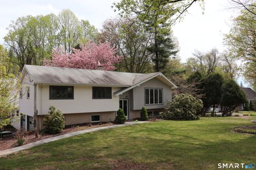 a-442 Surrey Ln, Fairfield, CT, 06824-7167 | Card Image