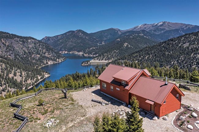 966 Forest Service Road, House other with 2 bedrooms, 3 bathrooms and null parking in Darby MT | Image 80