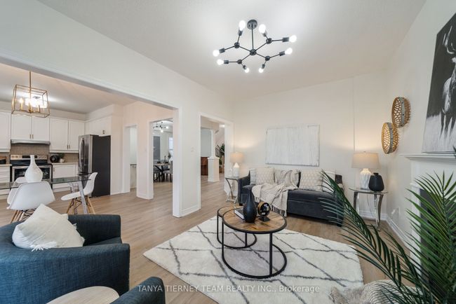 23 Bexley Cres, House other with 4 bedrooms, 3 bathrooms and 2 parking in Whitby ON | Image 12
