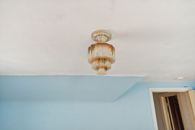 Unique 1930's light fixture. | Image 19