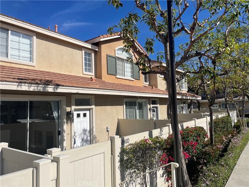 8460 E Tioga Way, Anaheim, CA, 92808-2361 | Card Image