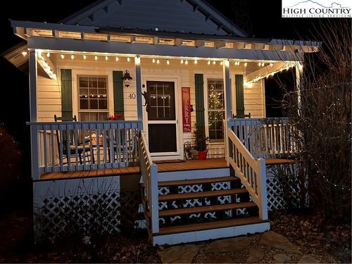 40 Fish Camp Cir, Newland, NC, 28657-7389 | Card Image