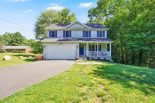 10 Reservoir Rd, Southwick, MA, 01077-9777 | Card Image
