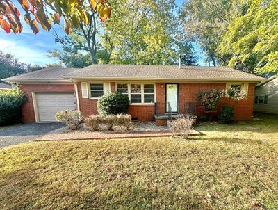 107 Sherwood Dr, House other with 3 bedrooms, 2 bathrooms and null parking in Hopkinsville KY | Image 1