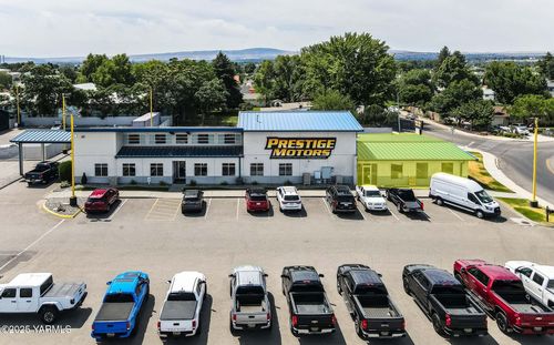 1405 N 26th Ave, Pasco, WA, 99301 | Card Image