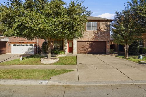 3913 Weatherstone Dr, Fort Worth, TX, 76137-7068 | Card Image