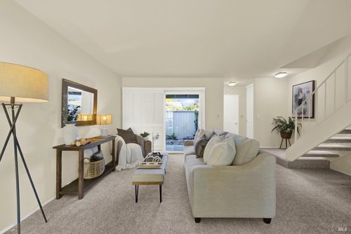 30 Belvedere Ct, Napa, CA, 94559-4143 | Card Image