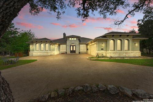 2350 Geneseo Oaks, New Braunfels, TX, 78132-4654 | Card Image