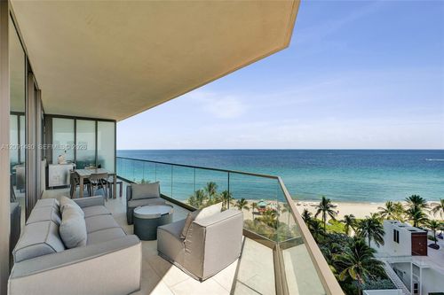 704-18975 Collins Ave, Sunny Isles Beach, FL, 33160-2343 | Card Image