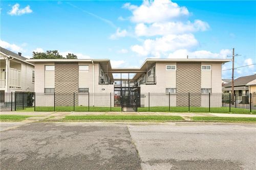 apt-b-2601 Carondelet St, New Orleans, LA, 70130-5952 | Card Image