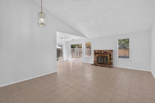 228 Santa Clara St, Stockton, CA, 95207-2061 | Card Image