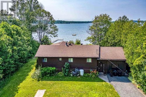 12 Acorn Lane, Waubaushene, ON, L0K2C0 | Card Image