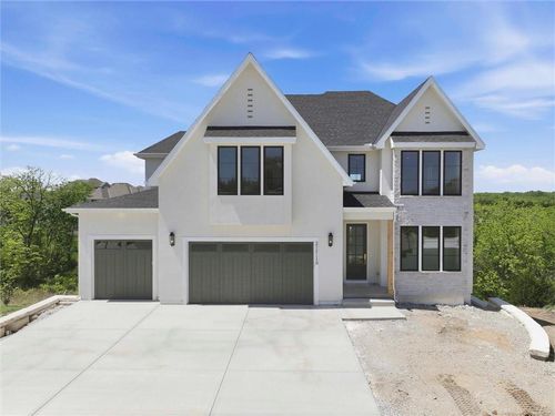 21710 W 80th Ter, Shawnee, KS, 66220-2543 | Card Image