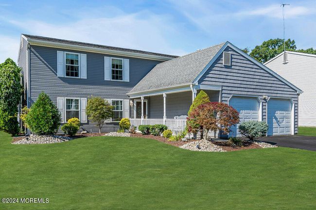 39 Honeysuckle Way, House other with 4 bedrooms, 3 bathrooms and null parking in Howell NJ | Image 5