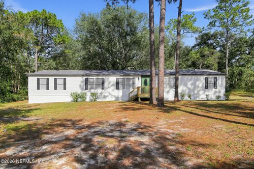 124 Hour Glass Cir, Hawthorne, FL, 32640-4224 | Card Image