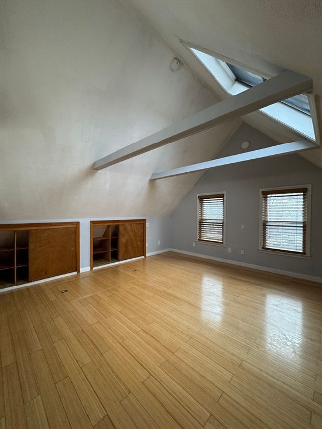 APT-2 - 39 Oakwood St, Condo with 4 bedrooms, 2 bathrooms and null parking in Boston MA | Image 12