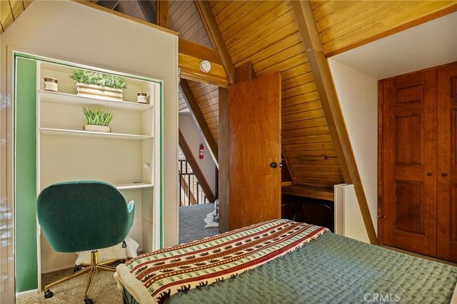 31353 Lightfoot Way, House other with 5 bedrooms, 3 bathrooms and null parking in Running Springs CA | Image 21