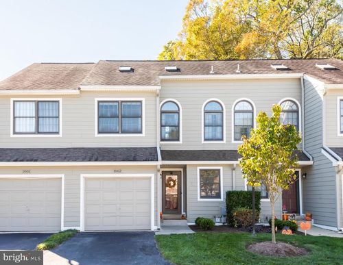 1002 Wharton Ct, NEWTOWN SQUARE, PA, 19073-1053 | Card Image