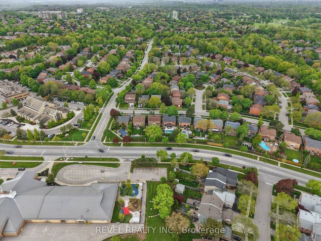 1076 Roxborough Dr, House other with 4 bedrooms, 3 bathrooms and 2 parking in Oakville ON | Image 31