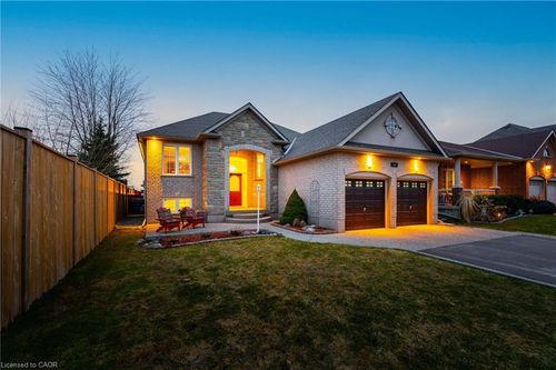 141 Gamble Lane, Rockwood, ON, N0B2K0 | Card Image