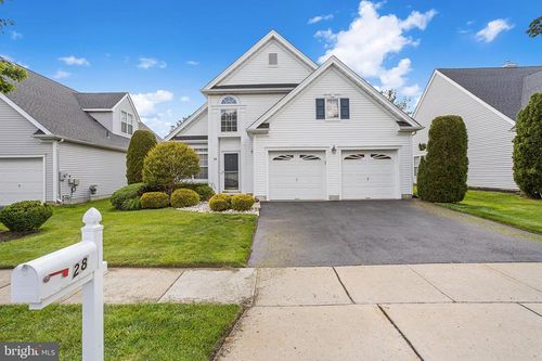 28 Rainflower Ln, PRINCETON JUNCTION, NJ, 08550-2422 | Card Image
