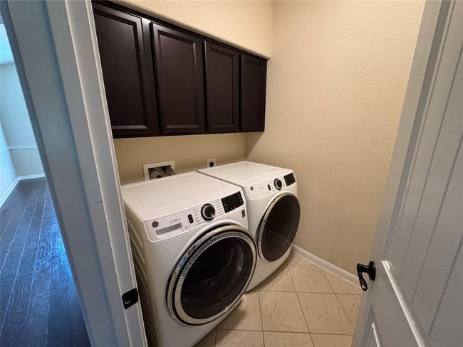 Machines included with lease | Image 24