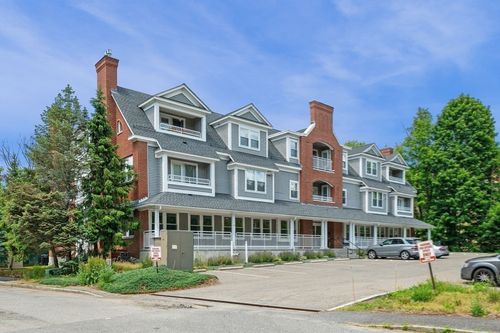 205-1732 Main St, Concord, MA, 01742-3837 | Card Image