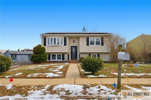 6 Wilton Ave, Middlesex, NJ, 08846-2548 | Card Image