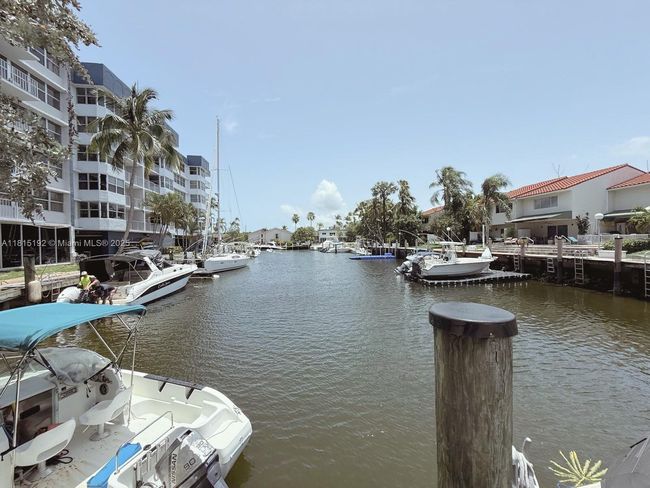 APT-6B - 16570 Ne 26 Th Ave, Condo with 2 bedrooms, 2 bathrooms and null parking in North Miami Beach FL | Image 35