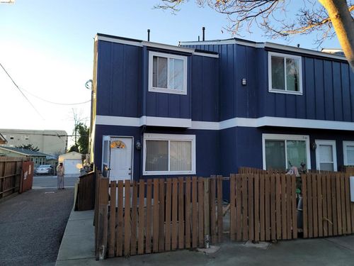 1826 Vicksburg Ave, Oakland, CA, 94601-5817 | Card Image