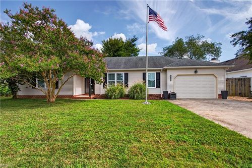 1572 Bunsen Dr, Virginia Beach, VA, 23454-6911 | Card Image