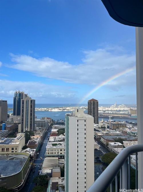 apt-2702-1212 Nuuanu Ave, Honolulu, HI, 96817-4031 | Card Image