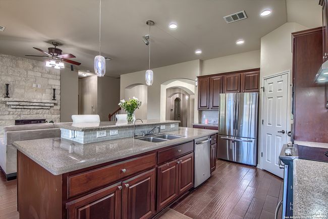 1009 Oak Rdg, House other with 4 bedrooms, 3 bathrooms and null parking in Schertz TX | Image 14