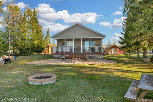 6130 Cedar Dr, Hubbard Lake, MI, 49747-9677 | Card Image