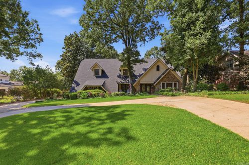 800 Silverwood Trl, North Little Rock, AR, 72116-5132 | Card Image