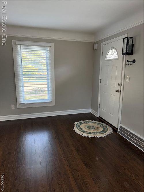 1601 E 4th St, Royal Oak, MI, 48067-2967 | Card Image